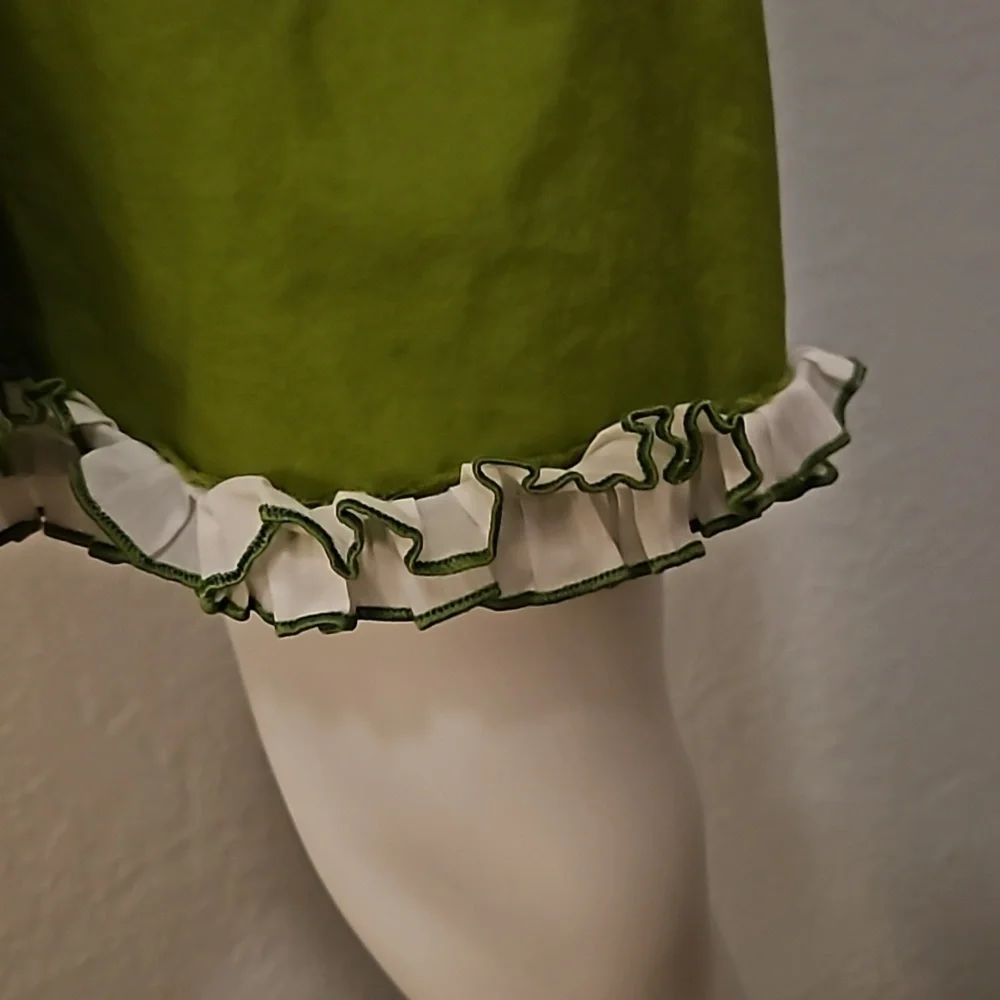 Vintage HANDMADE 1950s Green Ruffle Tie Back Apron